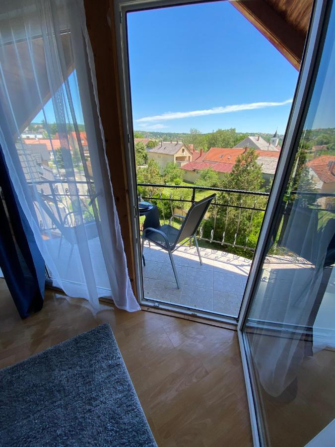Appartementhaus 5. Jahreszeit Хевіз Екстер'єр фото